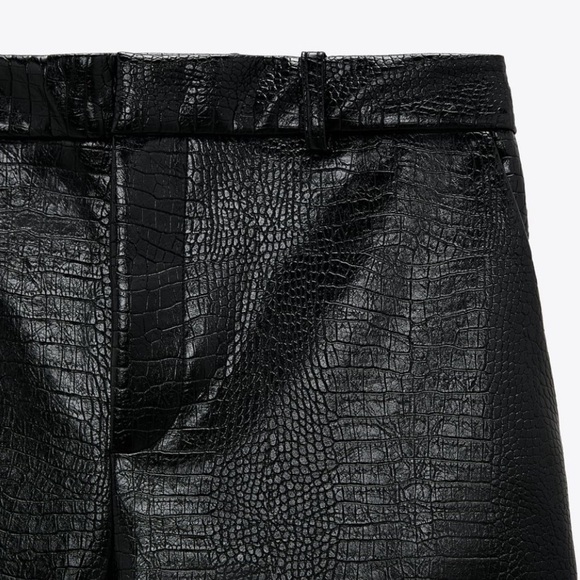 ZARA BNWT Faux Leather Long Shorts - Picture 2 of 6